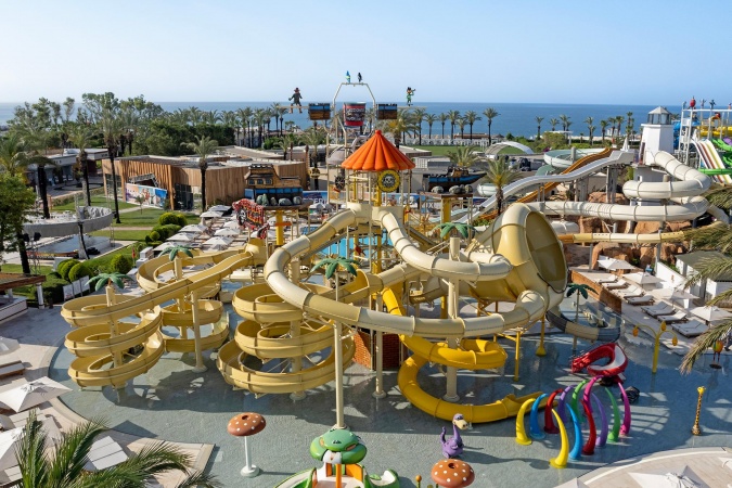 Pool & Beach Genel Görünüm