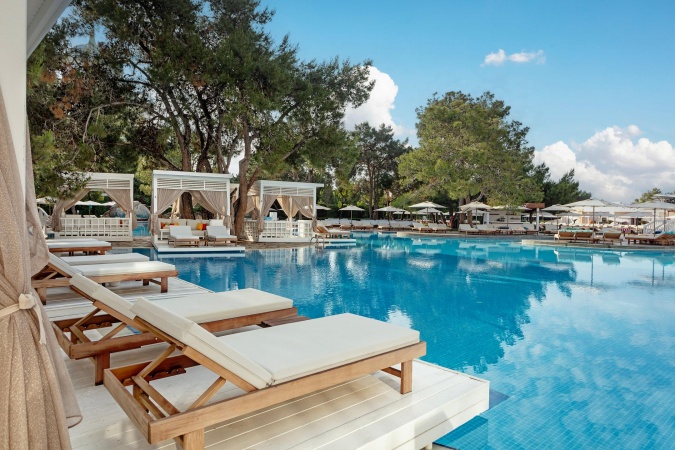 Pool & Beach Genel Görünüm