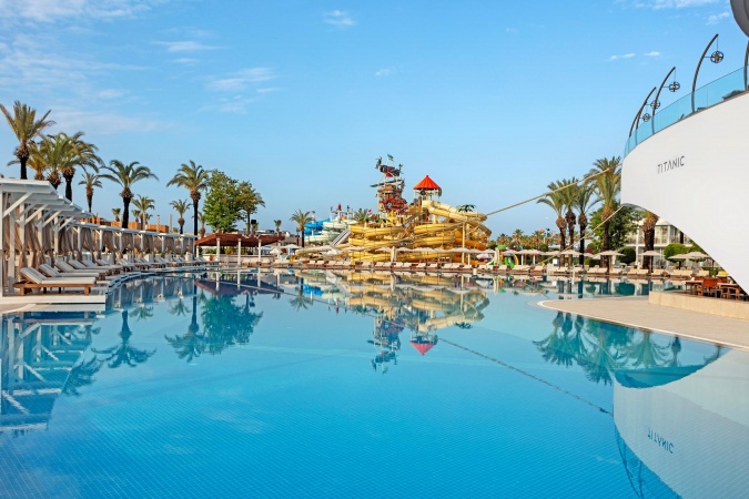 Pool & Beach Genel Görünüm