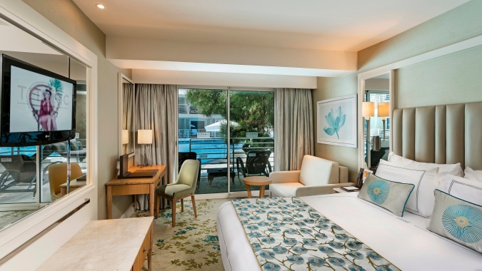 Anex Standart Oda Havuz Manzaralı